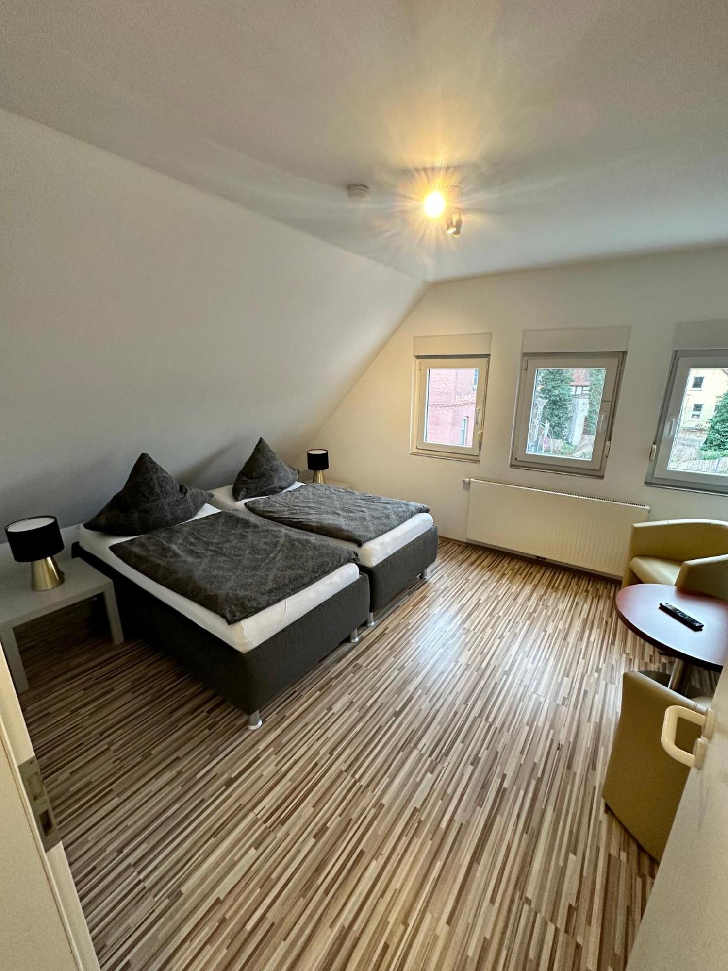 Zwei Ferienwohnungen Anker Max 5 Personen & Leuchtturm Max 4 Personen, Direkt In Steinhude Scheunenviertel, Balkon, Wlan , Privater Parkplatz, Wallbox Extérieur photo