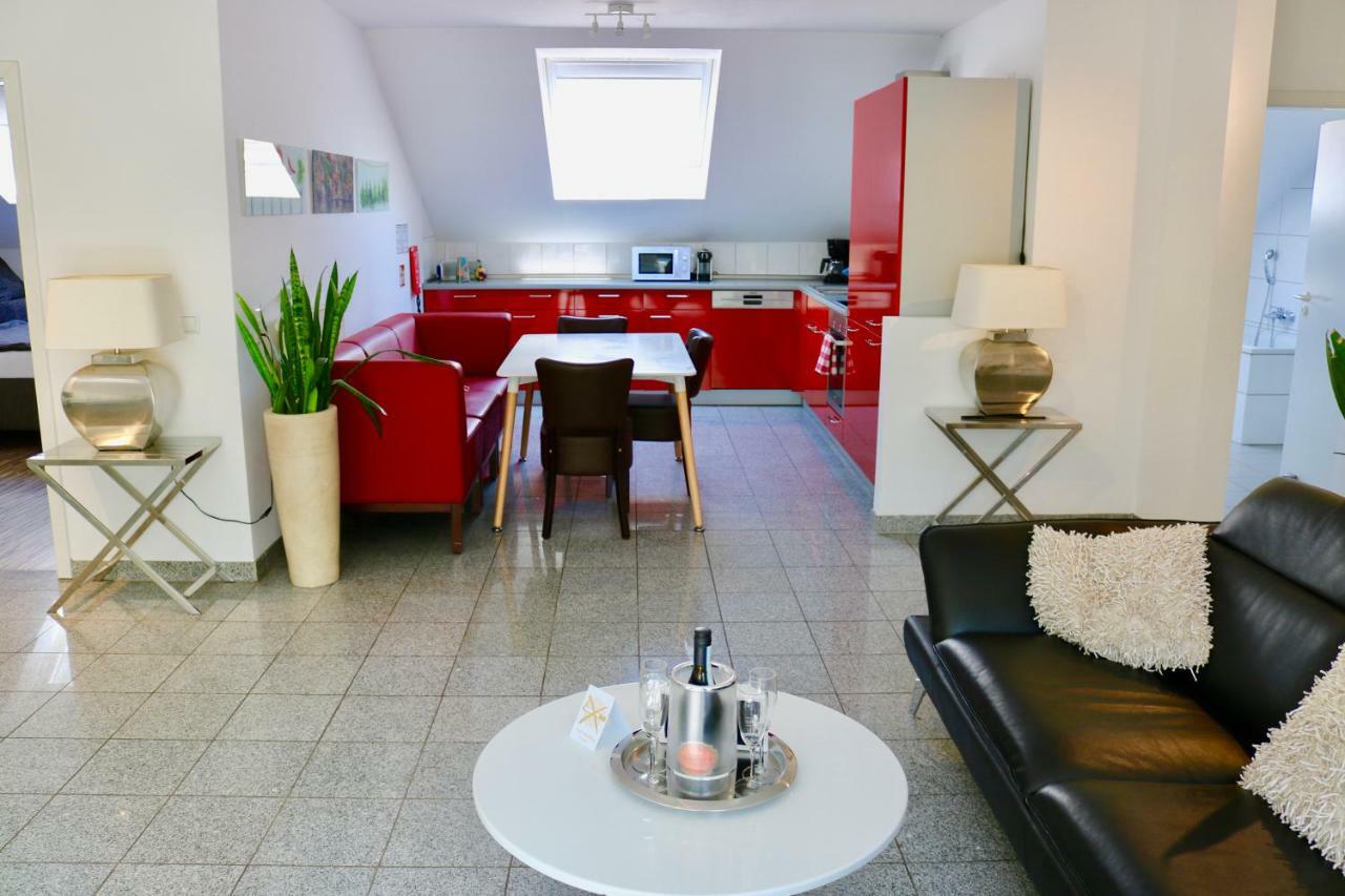 Zwei Ferienwohnungen Anker Max 5 Personen & Leuchtturm Max 4 Personen, Direkt In Steinhude Scheunenviertel, Balkon, Wlan , Privater Parkplatz, Wallbox Extérieur photo